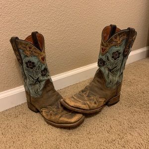 Women’s Dan Post cowboy boots